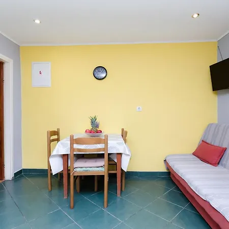 Zeljka Apartman *