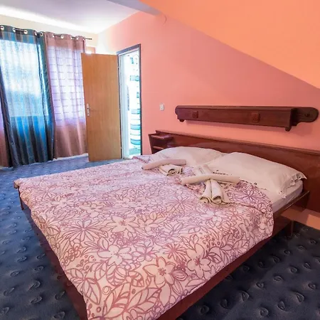 Zeljka Apartman Mundanije