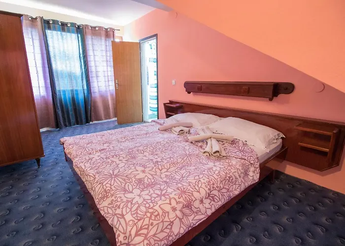 Zeljka Apartmán Mundanije